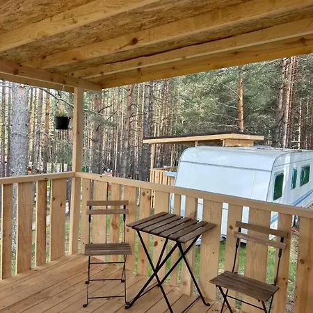 キャンプ場 Къмпинг Alino Lake *