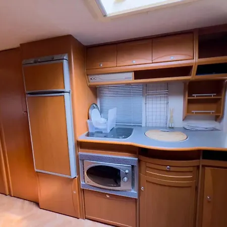 Къмпинг Alino Lake キャンプ場 Alino