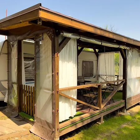 キャンプ場 Къмпинг Alino Lake *