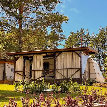 キャンプ場 Къмпинг Alino Lake Alino