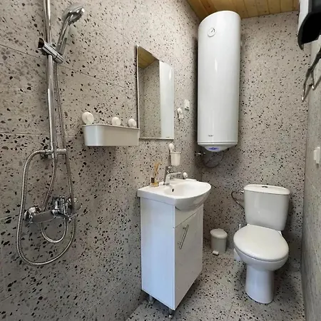 Campingplatz Къмпинг Alino Lake *