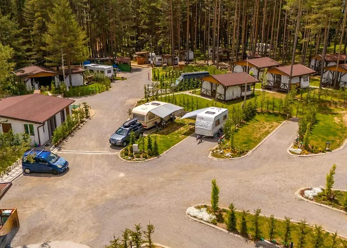 Къмпинг Alino Lake Kemp Alino