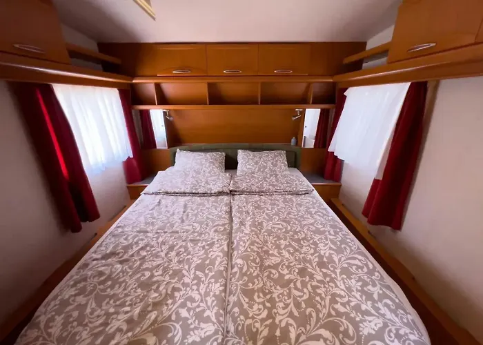 Къмпинг Alino Lake Alino