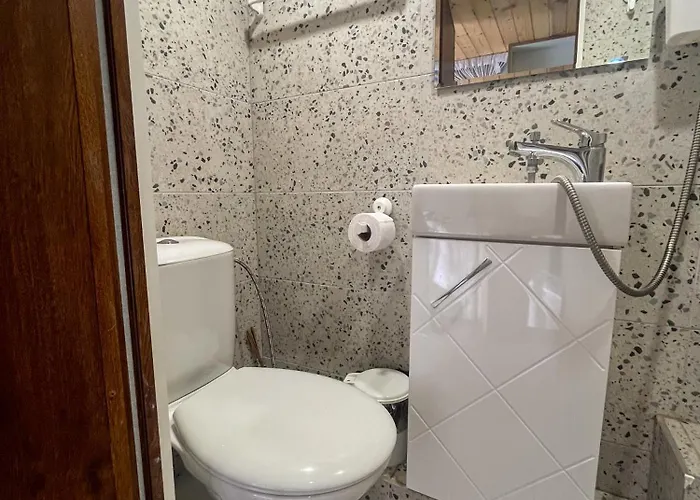 Къмпинг Alino Lake Kemp Alino