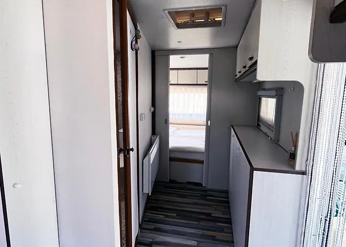 Kemp Къмпинг Alino Lake